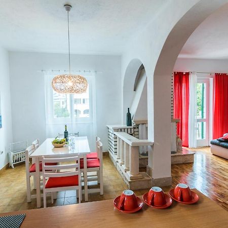 Apartment Dunja Supetar Bagian luar foto
