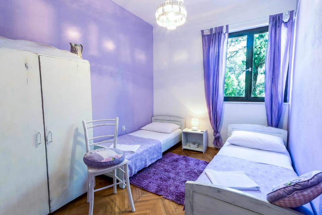Apartment Dunja Supetar Bagian luar foto